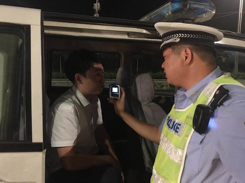 郑州交警六大队在世界杯期间重拳打击醉酒驾驶、酒后驾驶、涉牌涉证等严重交通违法行为!